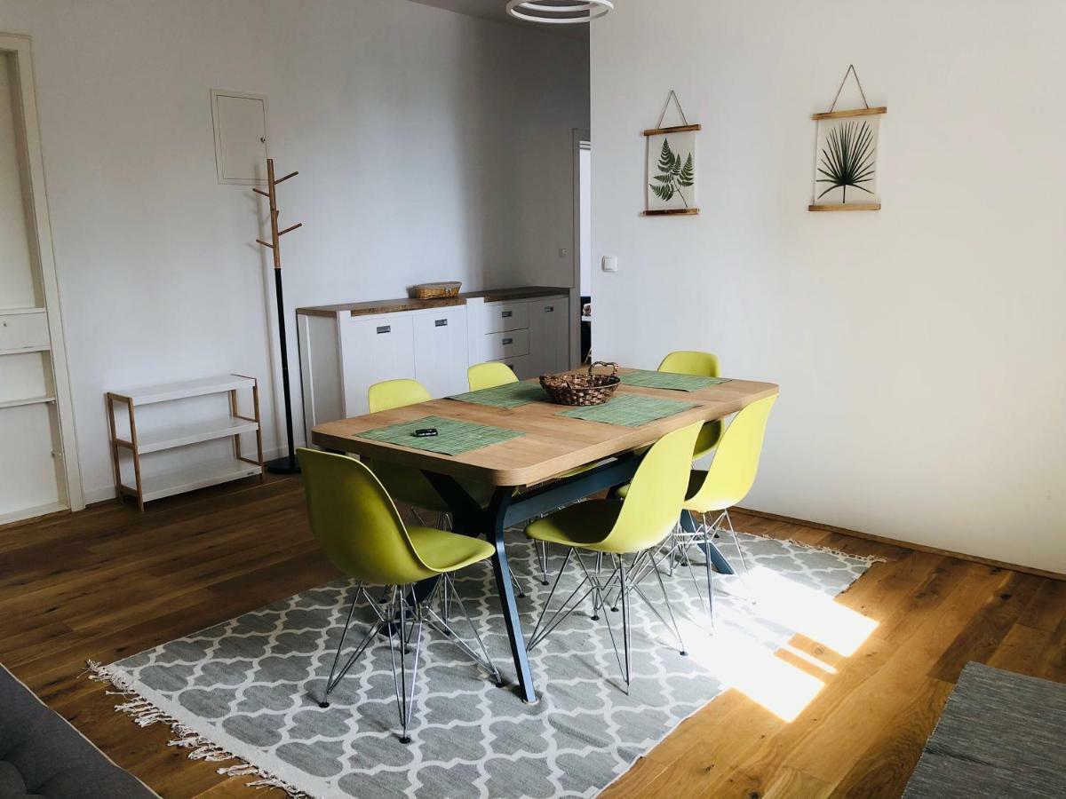 זאדאר Kolovare Beachfront Apartment מראה חיצוני תמונה