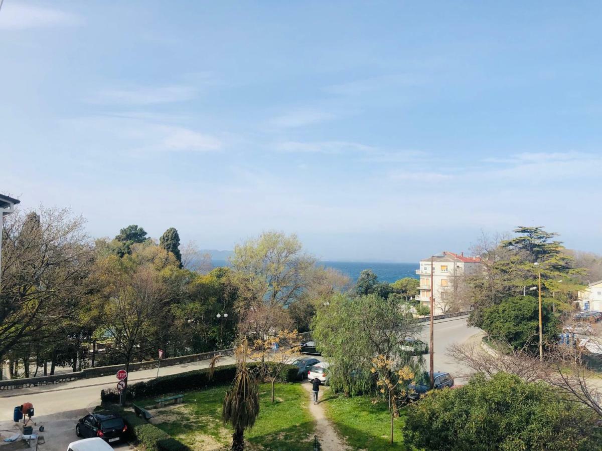זאדאר Kolovare Beachfront Apartment מראה חיצוני תמונה