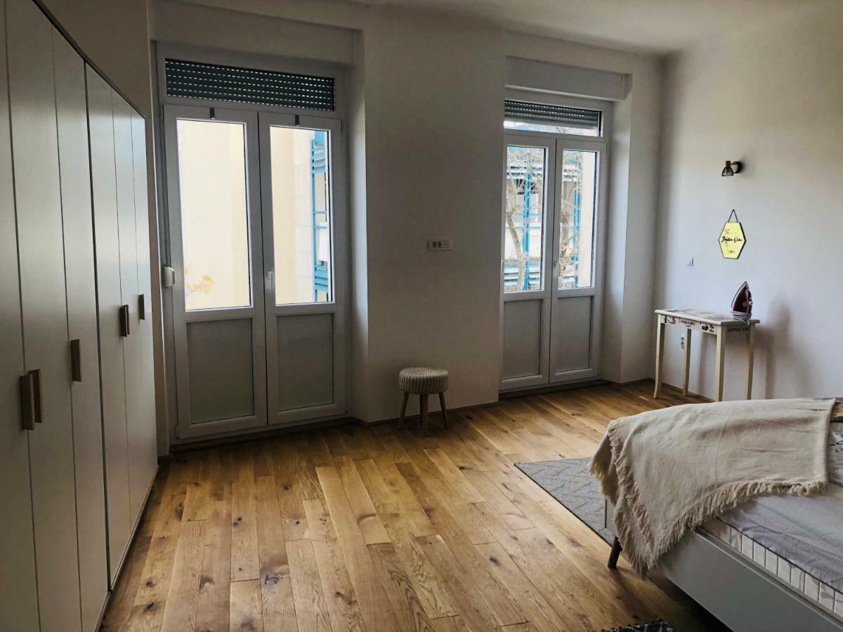 זאדאר Kolovare Beachfront Apartment מראה חיצוני תמונה